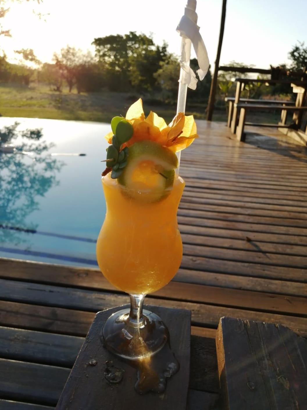 Tranquillity Day Spa & Lodge Baviaanspoort Buitenkant foto